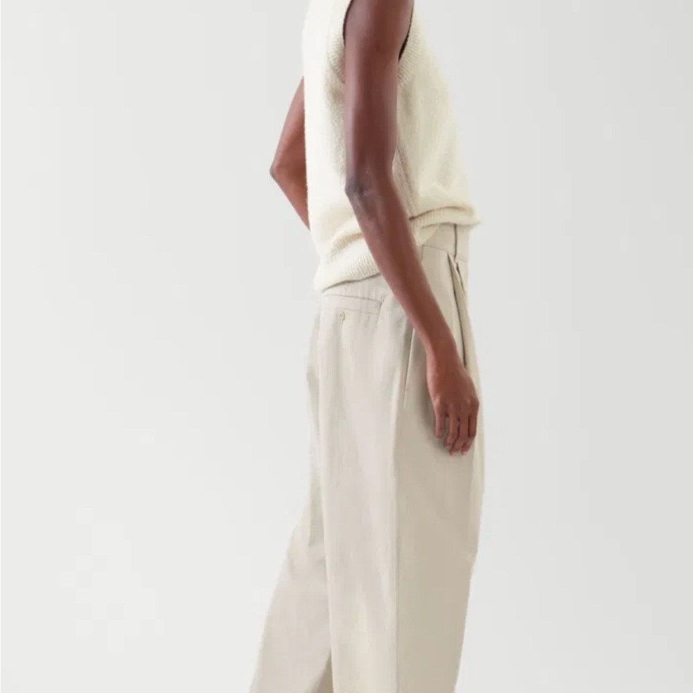 (NWT) COS PLEATED BARREL-LEG CHINOS Beige - Picture 7 of 14